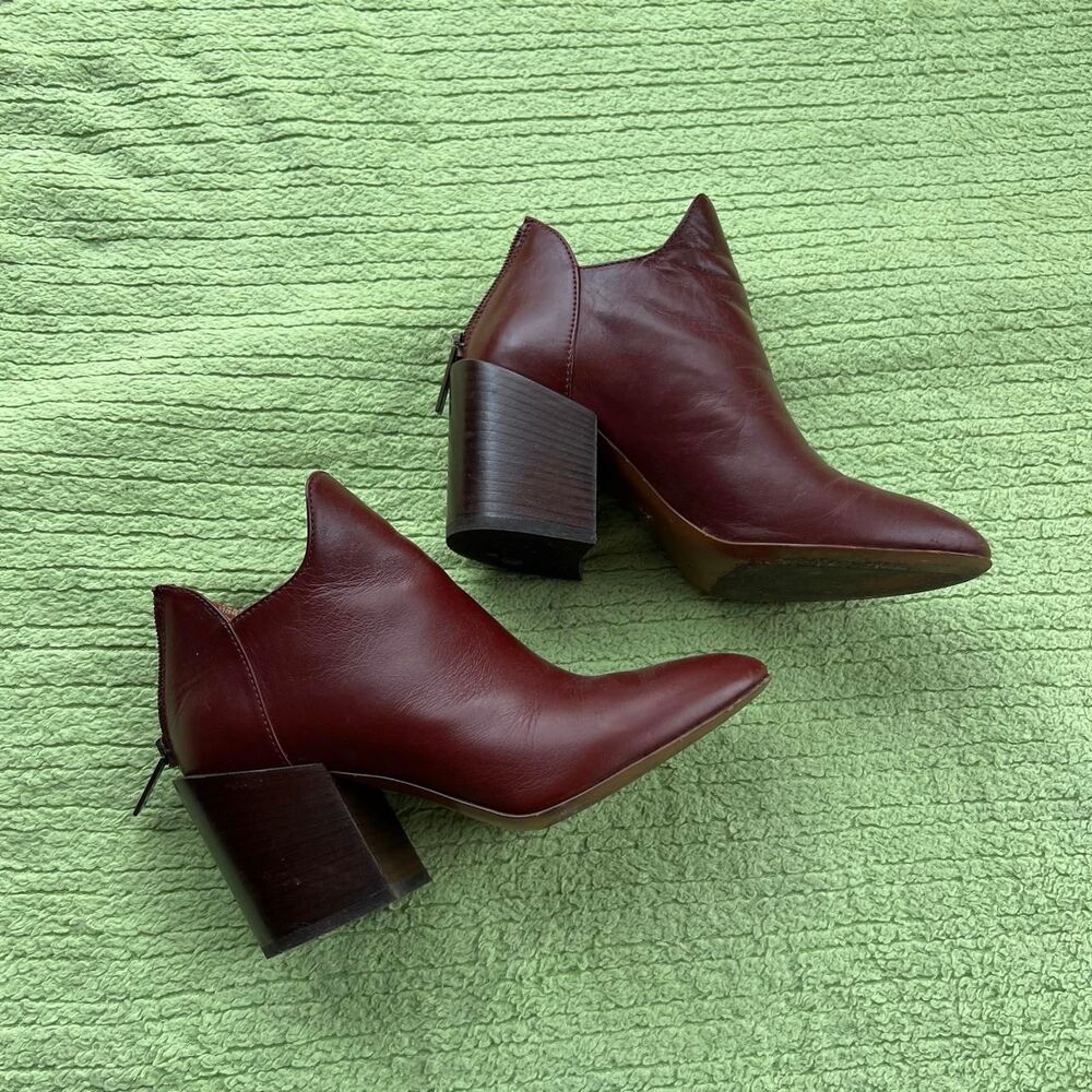 Aquatalia Women's Burgundy and Brown Boots
